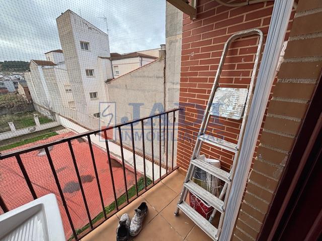 For sale of apartment in Valdepeñas