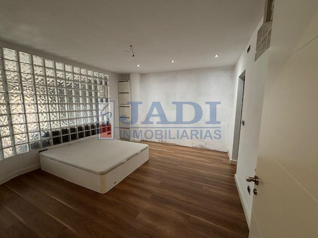 Venta de piso en Valdepeñas