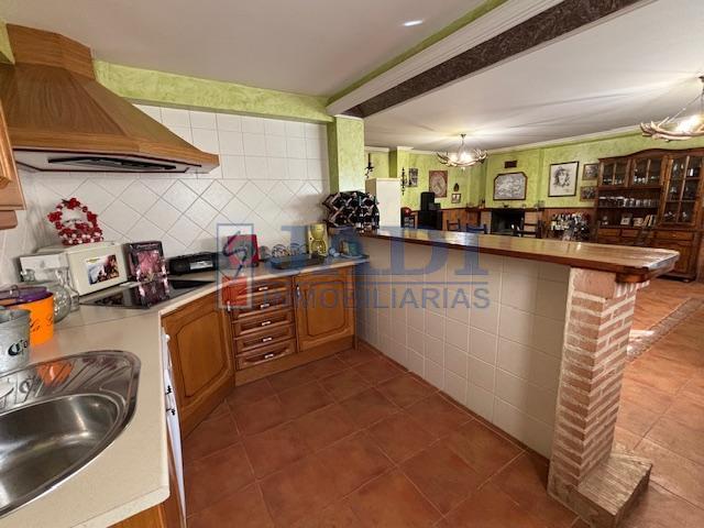 Venta de chalet en Valdepeñas