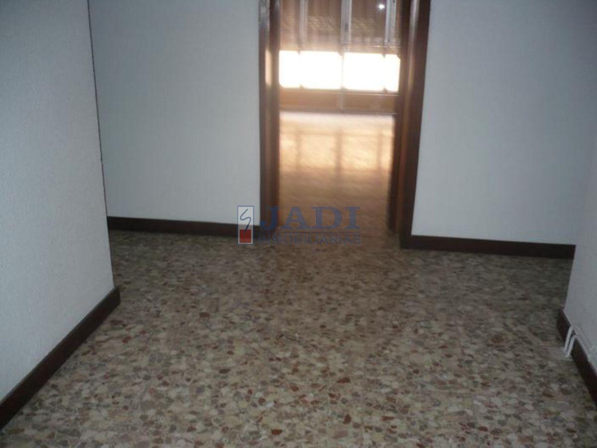 Venta de casa en Valdepeñas