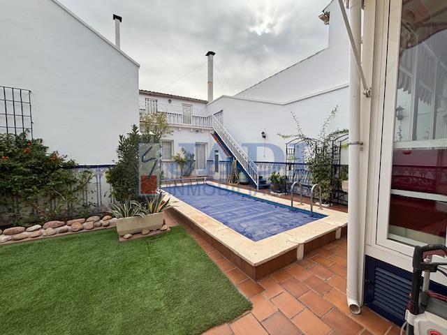 Venta de casa en Valdepeñas