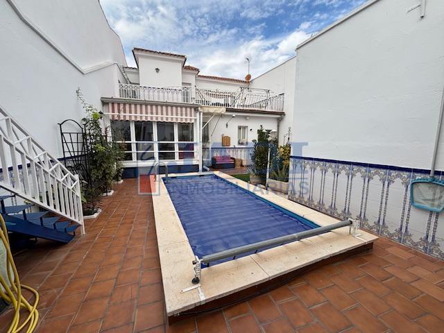 Venta de casa en Valdepeñas