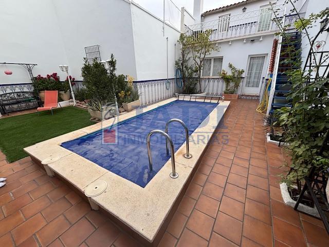 Venta de casa en Valdepeñas