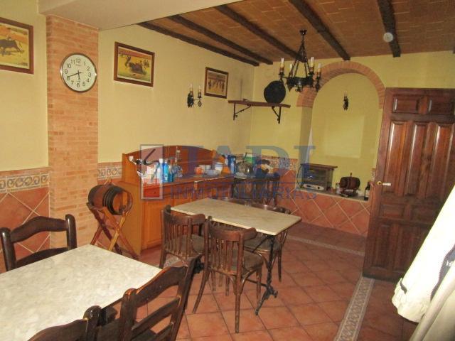 Venta de local en Valdepeñas