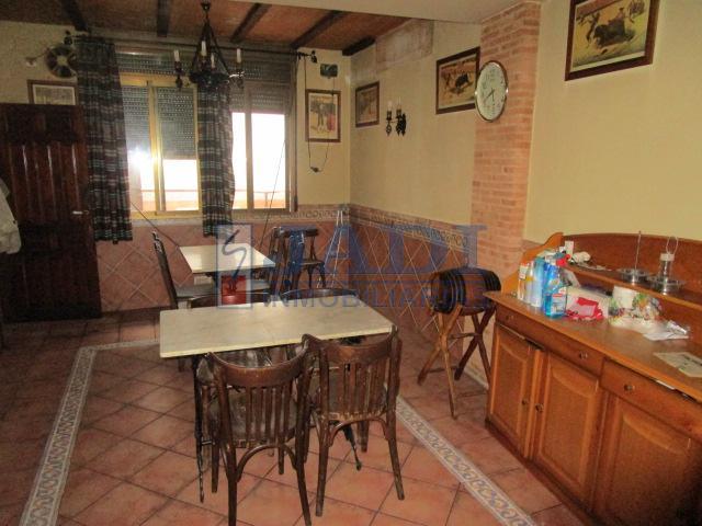 Venta de local en Valdepeñas