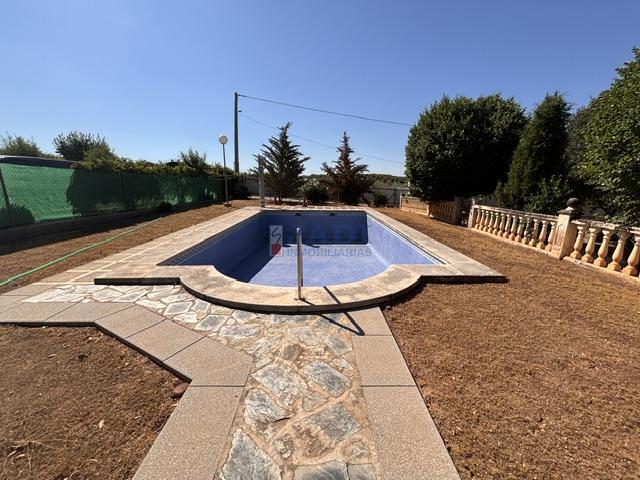 Venta de casa en Valdepeñas