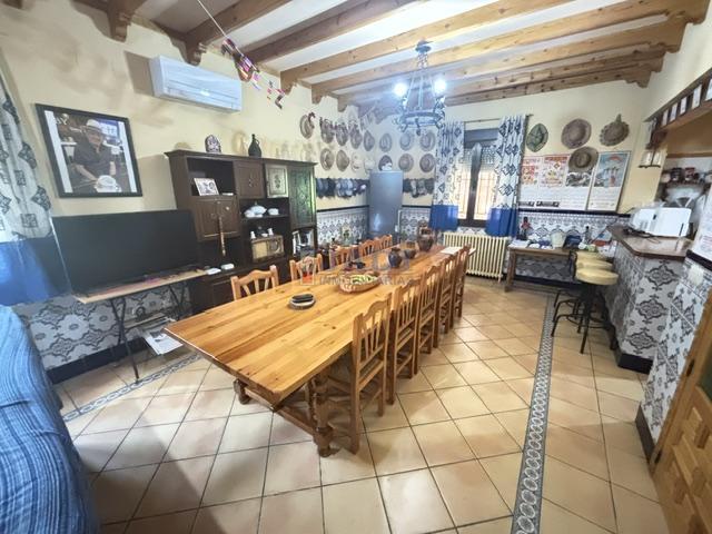 Venta de casa en Valdepeñas