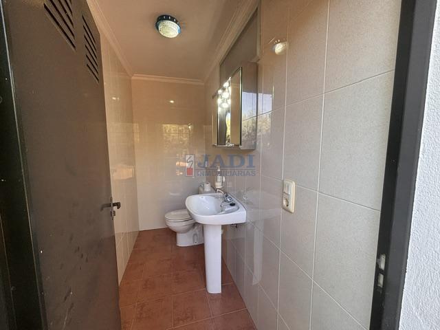 Venta de casa en Valdepeñas