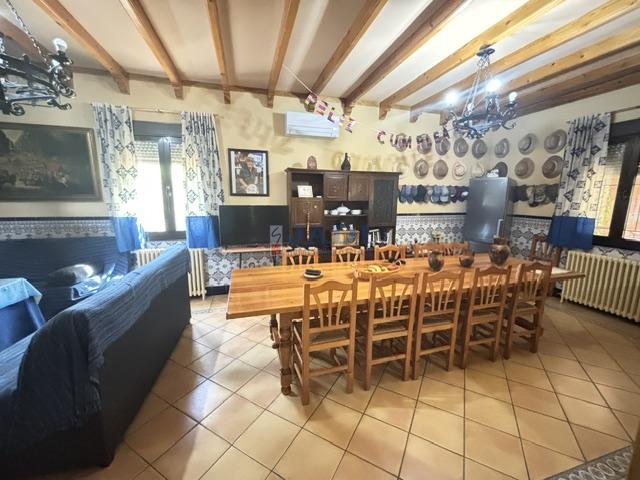 Venta de casa en Valdepeñas