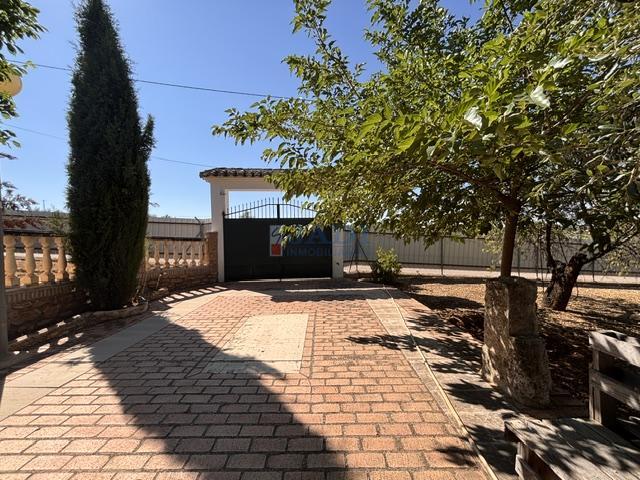 Venta de casa en Valdepeñas