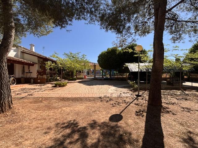 Venta de casa en Valdepeñas