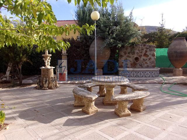 Venta de casa en Valdepeñas