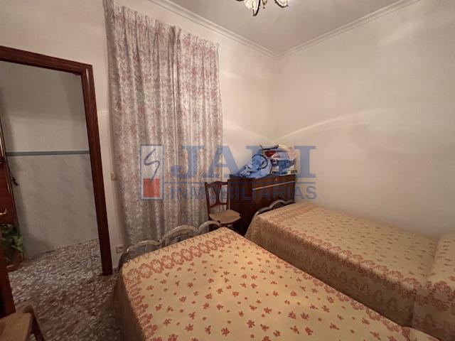 Venta de casa en Valdepeñas