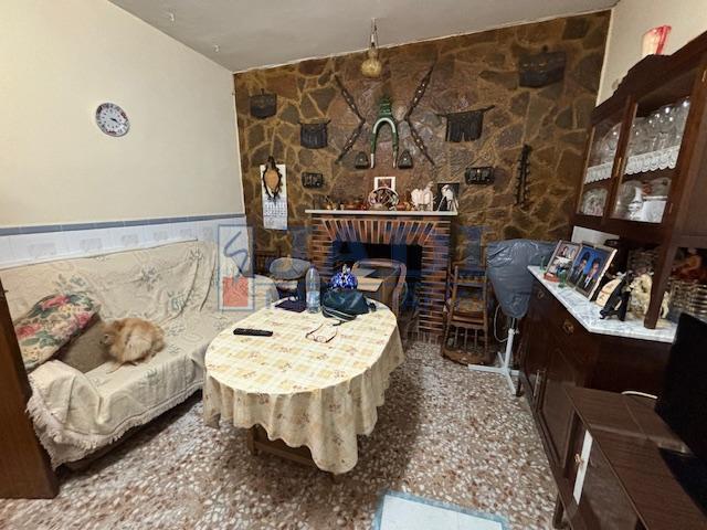 Venta de casa en Valdepeñas