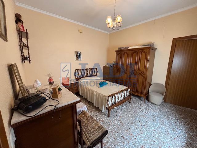 Venta de casa en Valdepeñas