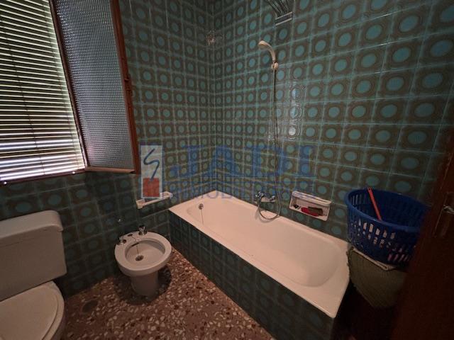 Venta de casa en Valdepeñas