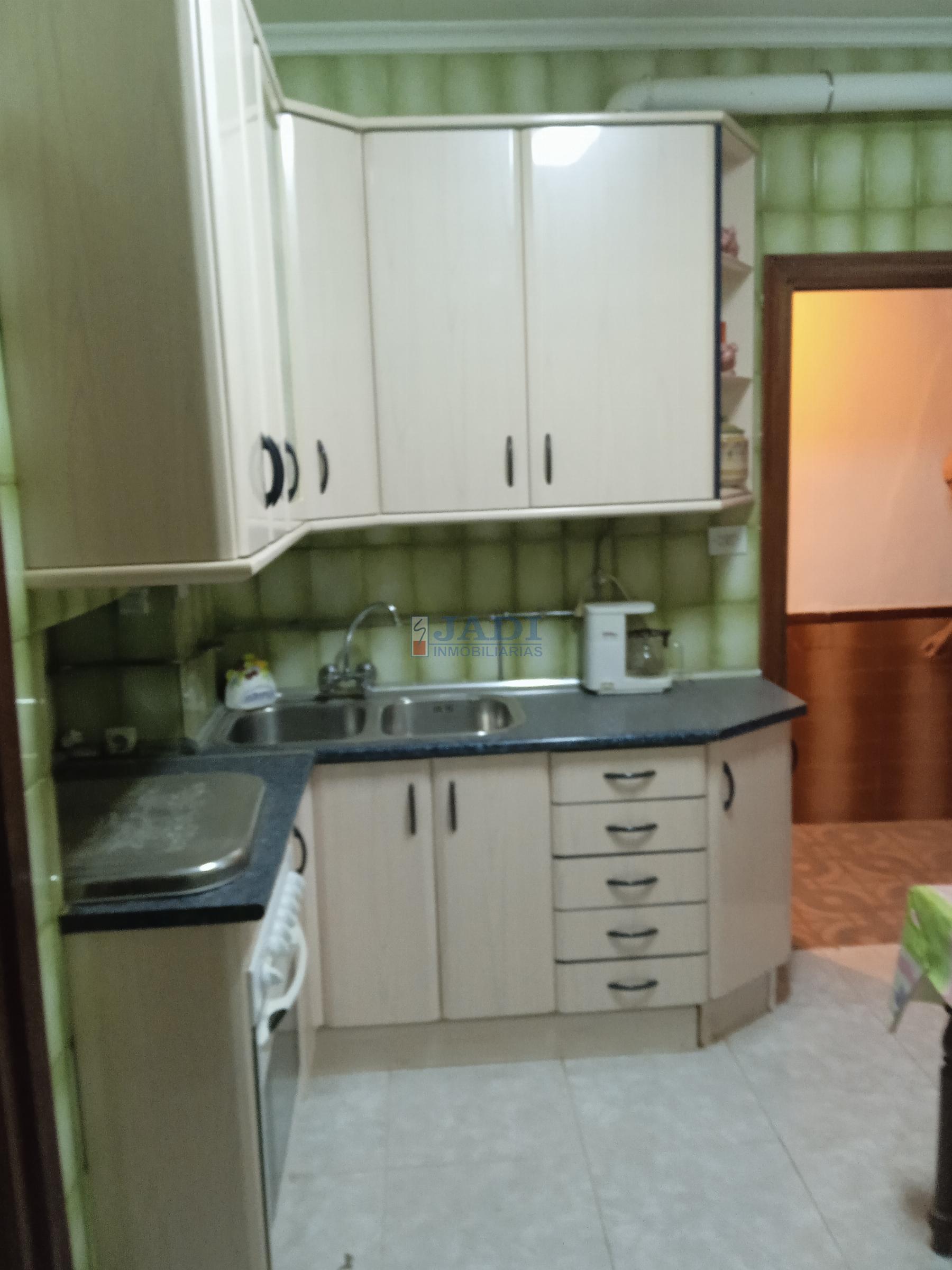 Venta de casa en Valdepeñas