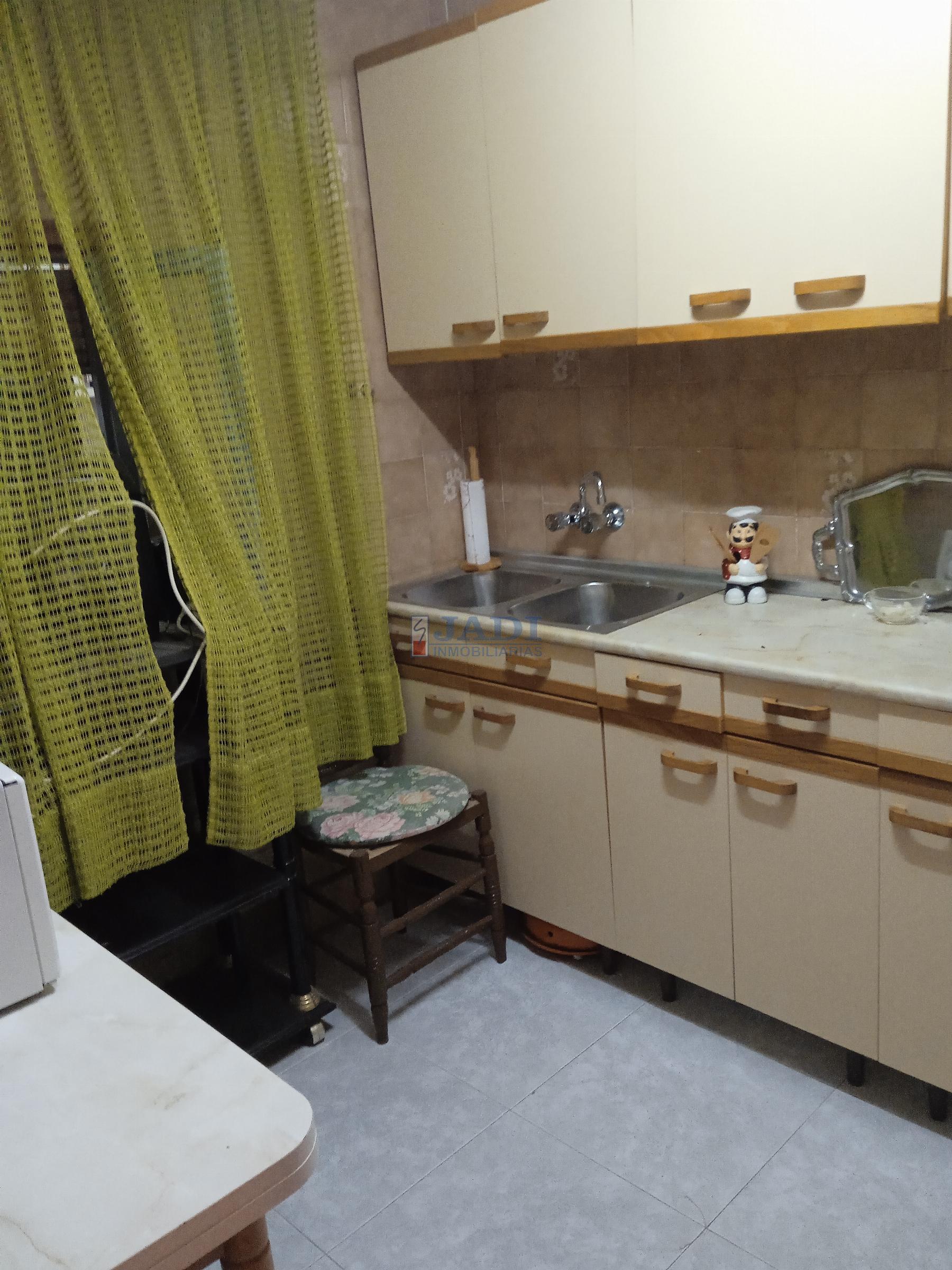 Venta de casa en Valdepeñas