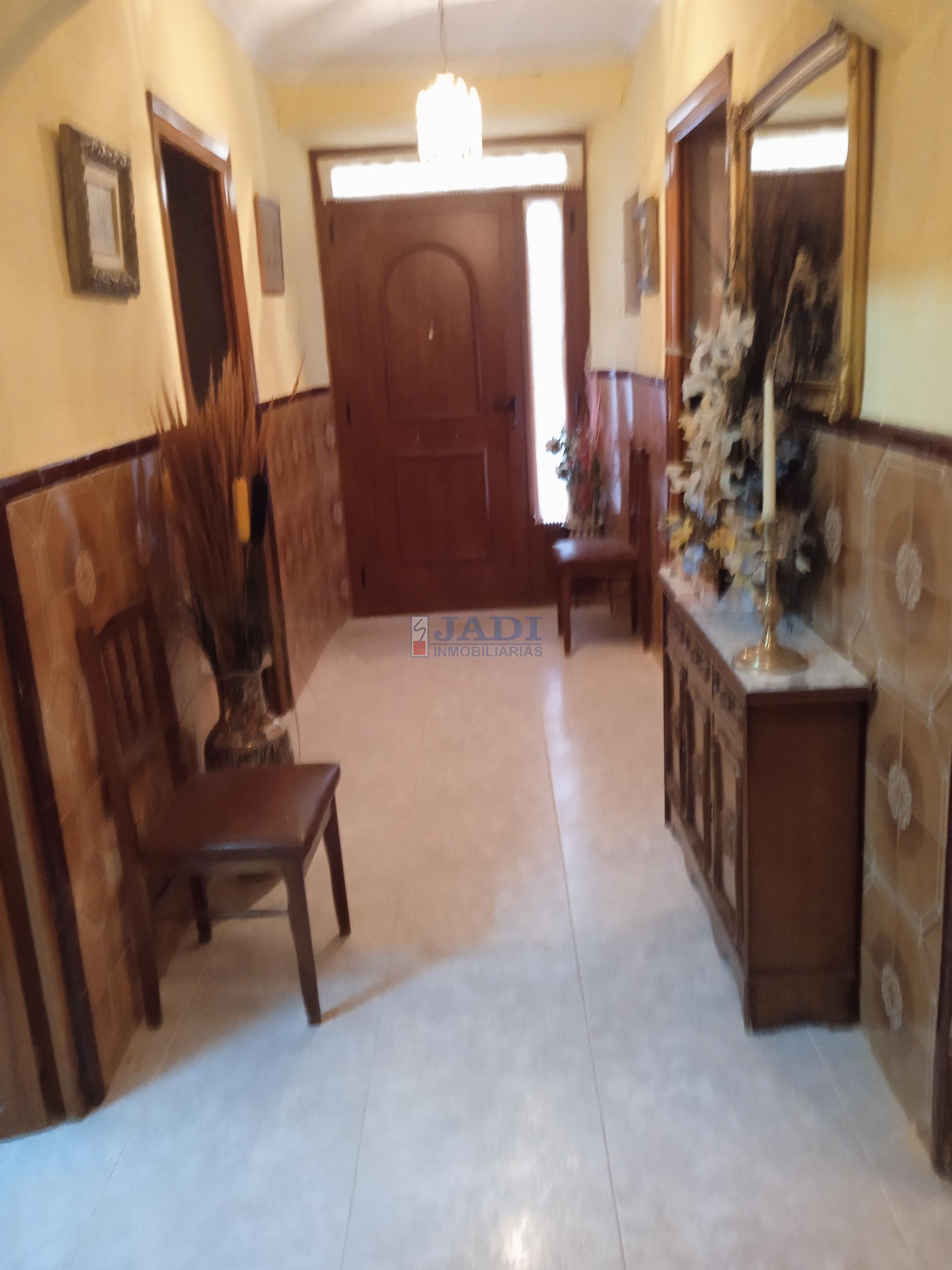 Venta de casa en Valdepeñas