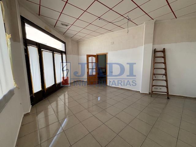 Venta de casa en Valdepeñas