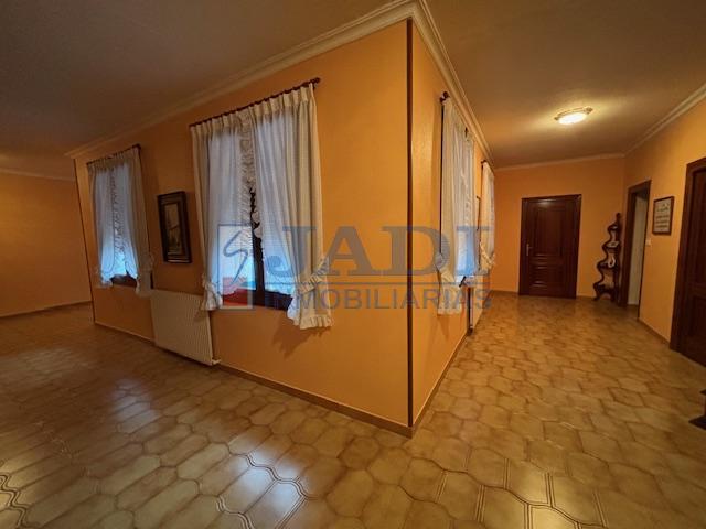 Venta de casa en Valdepeñas