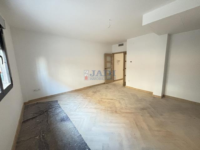 Venta de piso en Valdepeñas