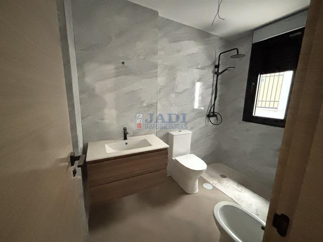 Venta de piso en Valdepeñas