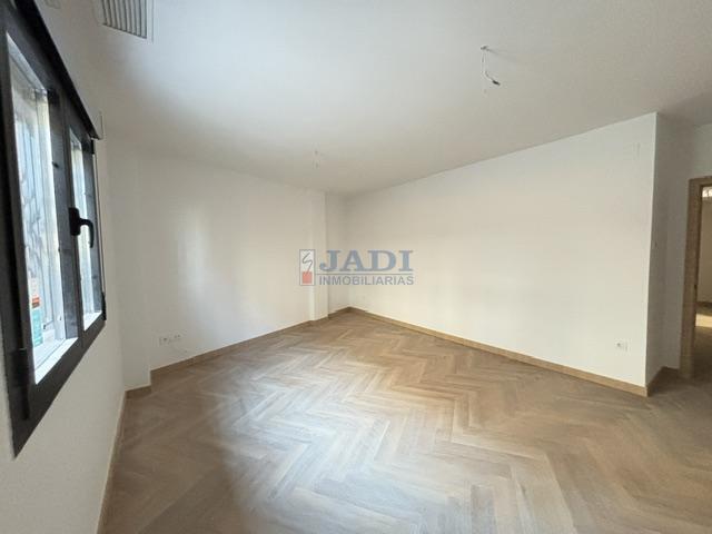 Venta de piso en Valdepeñas