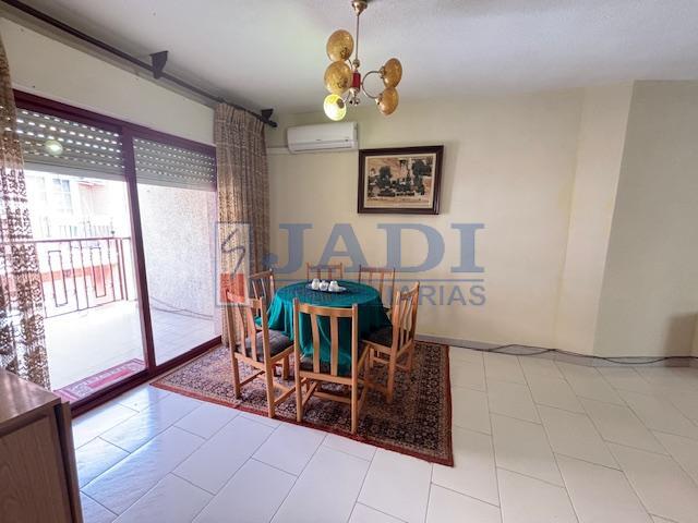 Venta de piso en Valdepeñas