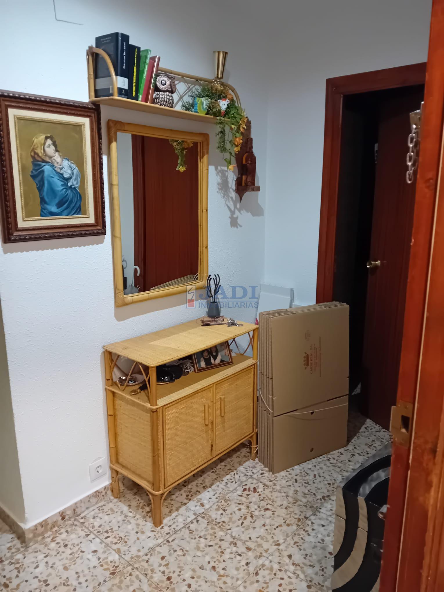 Venta de piso en Valdepeñas