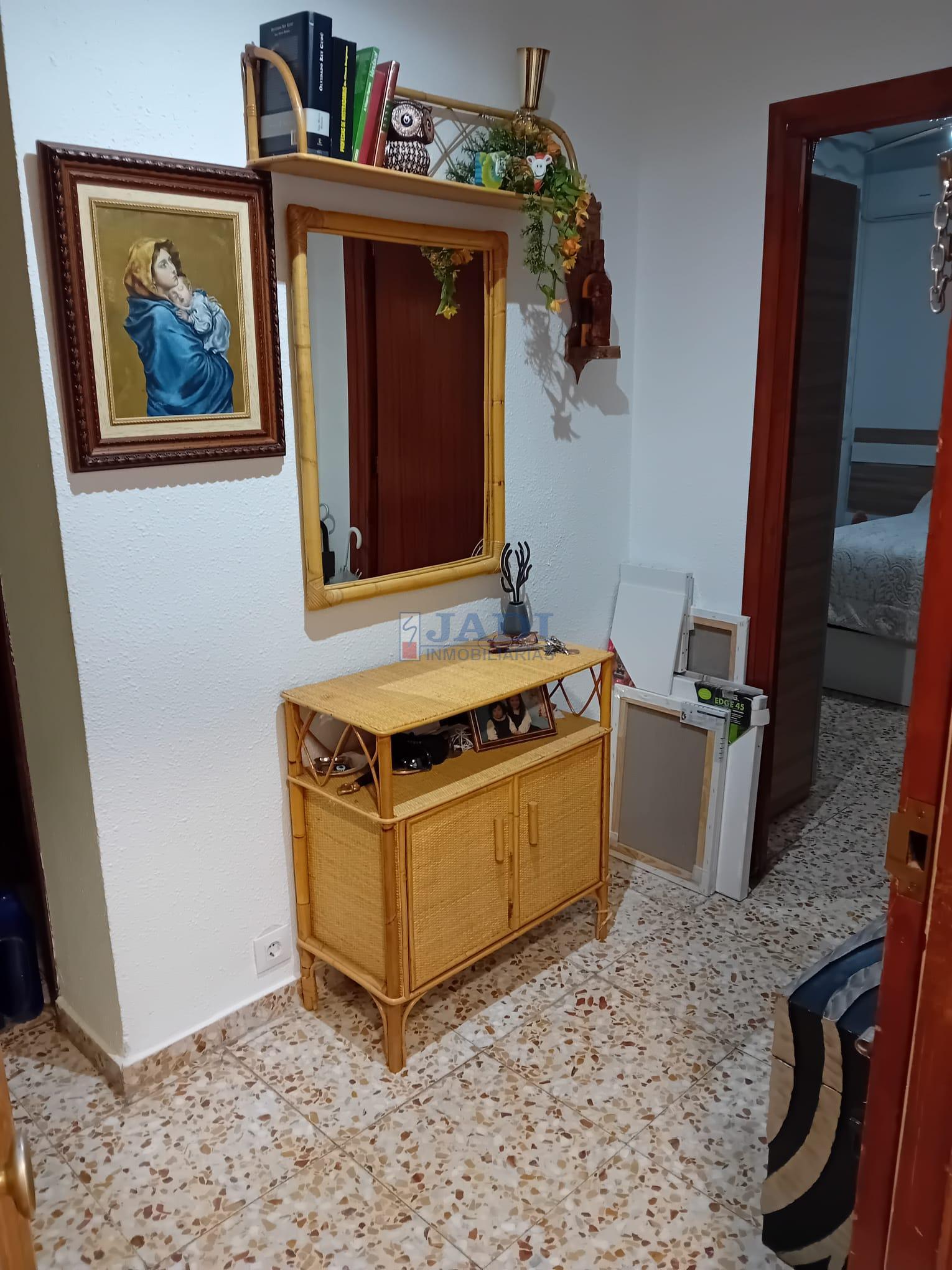 Venta de piso en Valdepeñas
