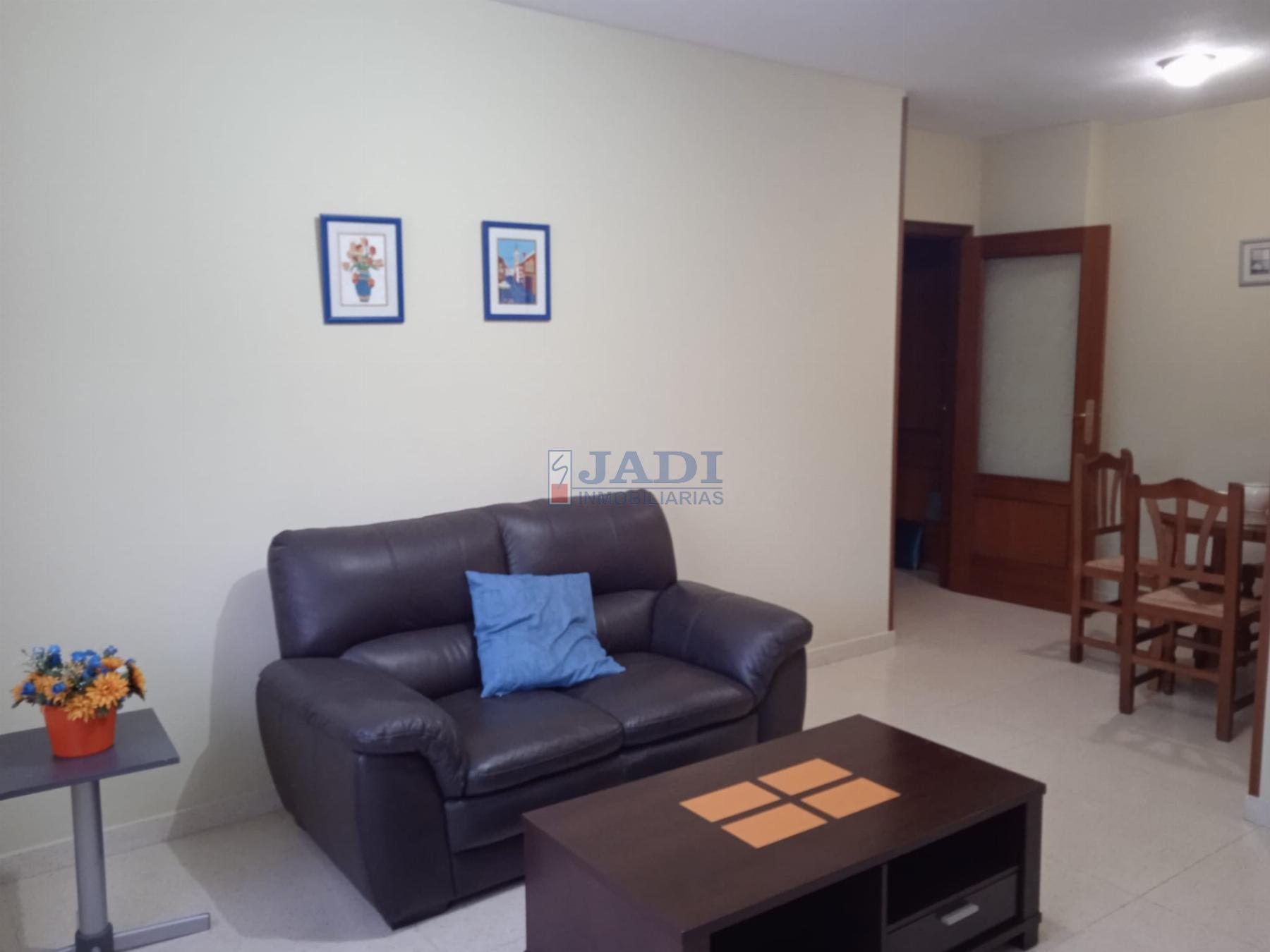 For sale of apartment in Valdepeñas