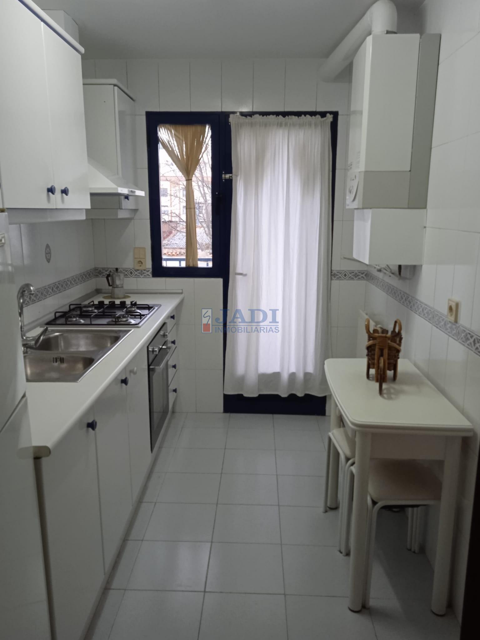 For sale of apartment in Valdepeñas