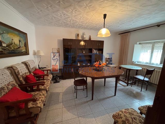 Venta de casa en Valdepeñas