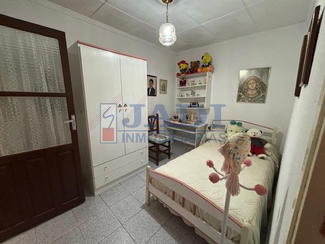 Venta de casa en Valdepeñas