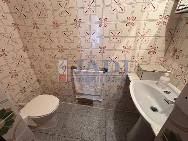Venta de casa en Valdepeñas