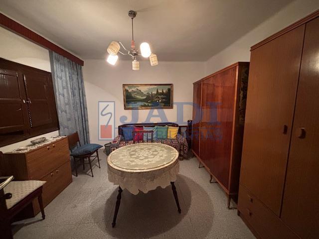 Venta de casa en Valdepeñas
