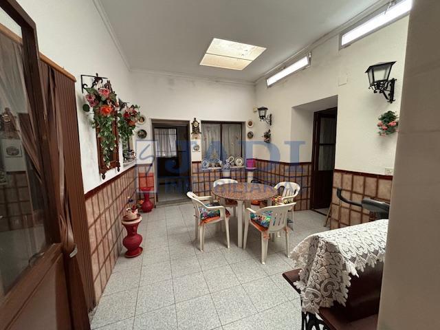 Venta de casa en Valdepeñas