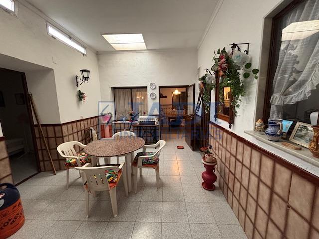 Venta de casa en Valdepeñas