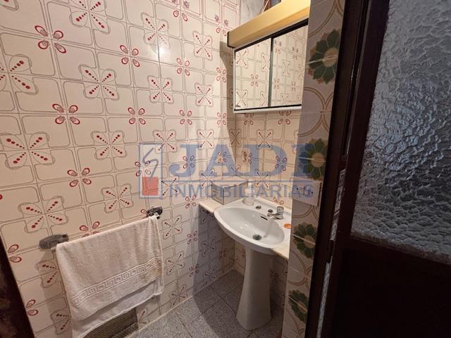 Venta de casa en Valdepeñas