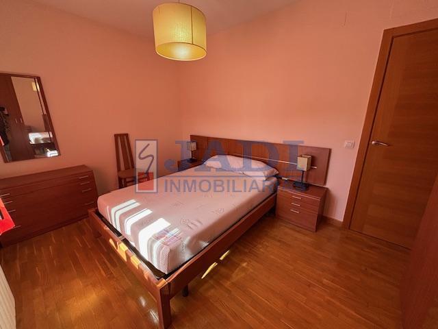 For sale of apartment in Valdepeñas