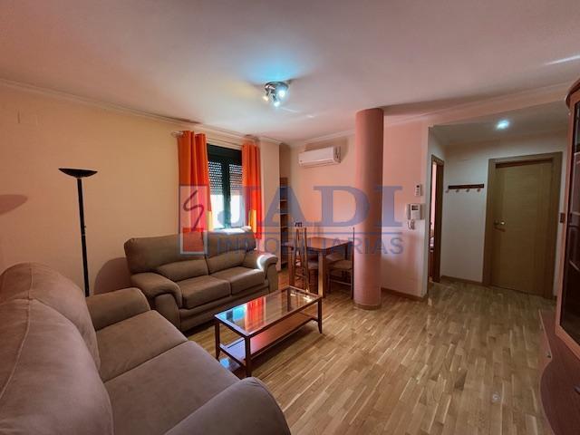 For sale of apartment in Valdepeñas