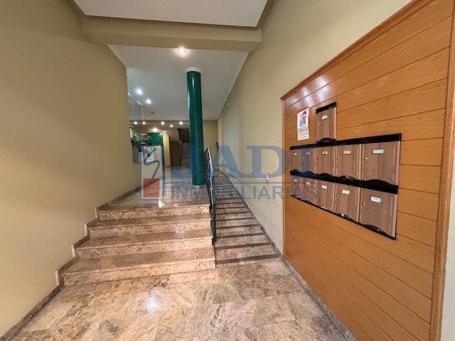 For sale of apartment in Valdepeñas