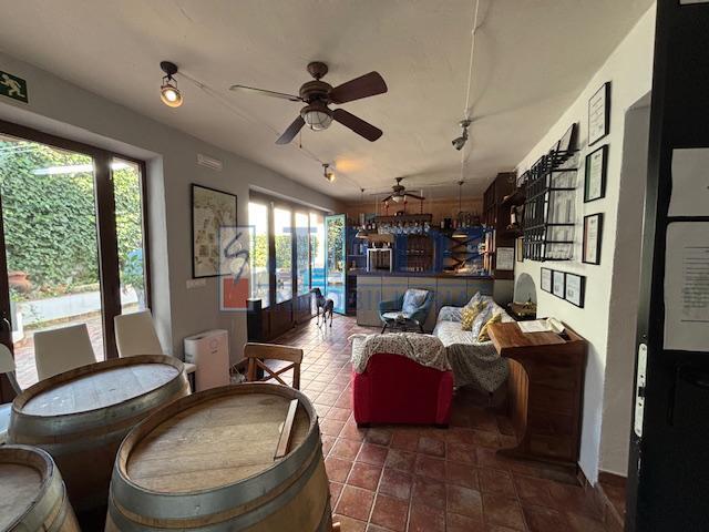 Venta de casa en Valdepeñas