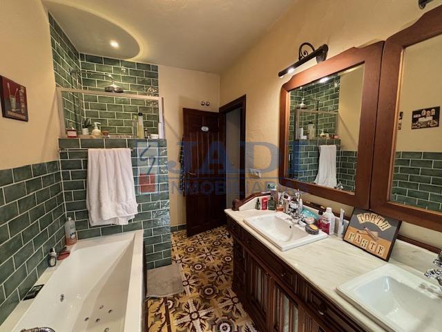 Venta de casa en Valdepeñas