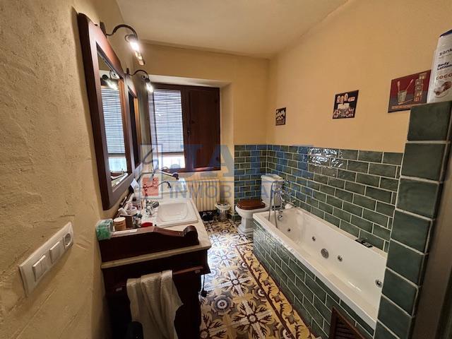 Venta de casa en Valdepeñas