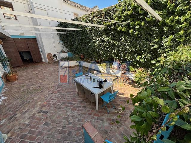 Venta de casa en Valdepeñas