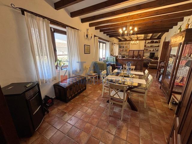 Venta de casa en Valdepeñas