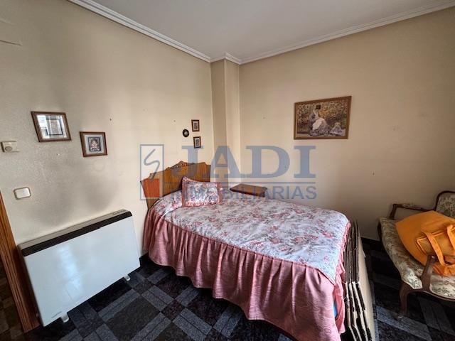 Venta de piso en Valdepeñas