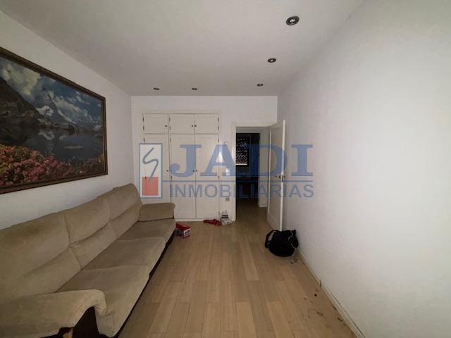 Venta de casa en Valdepeñas